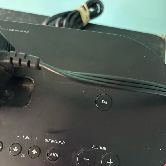 Nice!! Works!! Vtg SONY #XDR-S10HDiP AM/FM HD RADIO with IPOD DOCK (NO REMOTE!!)